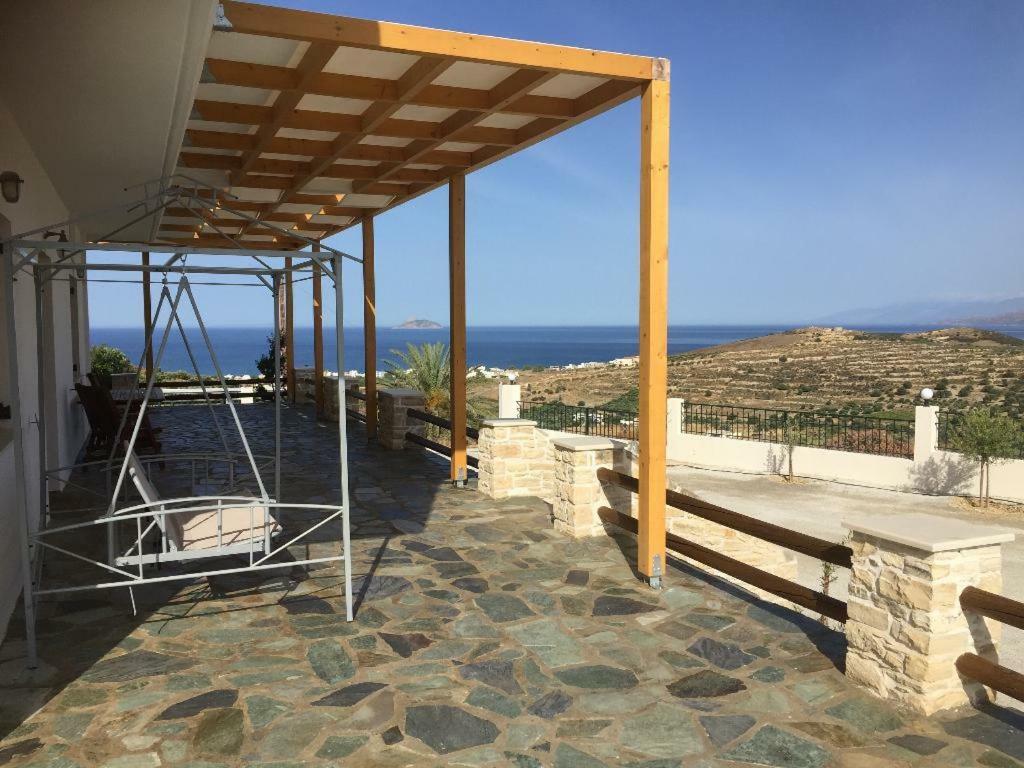 Villas Alexandros Kalamaki  Exteriör bild